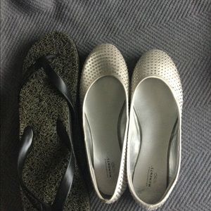 2 pairs Summer shoes. One dress flat, 1 black flip flat. Both for $12